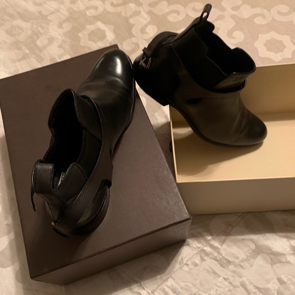 Men’s Louis Vuitton Boots (8 1/2) - Picture 1 of 8